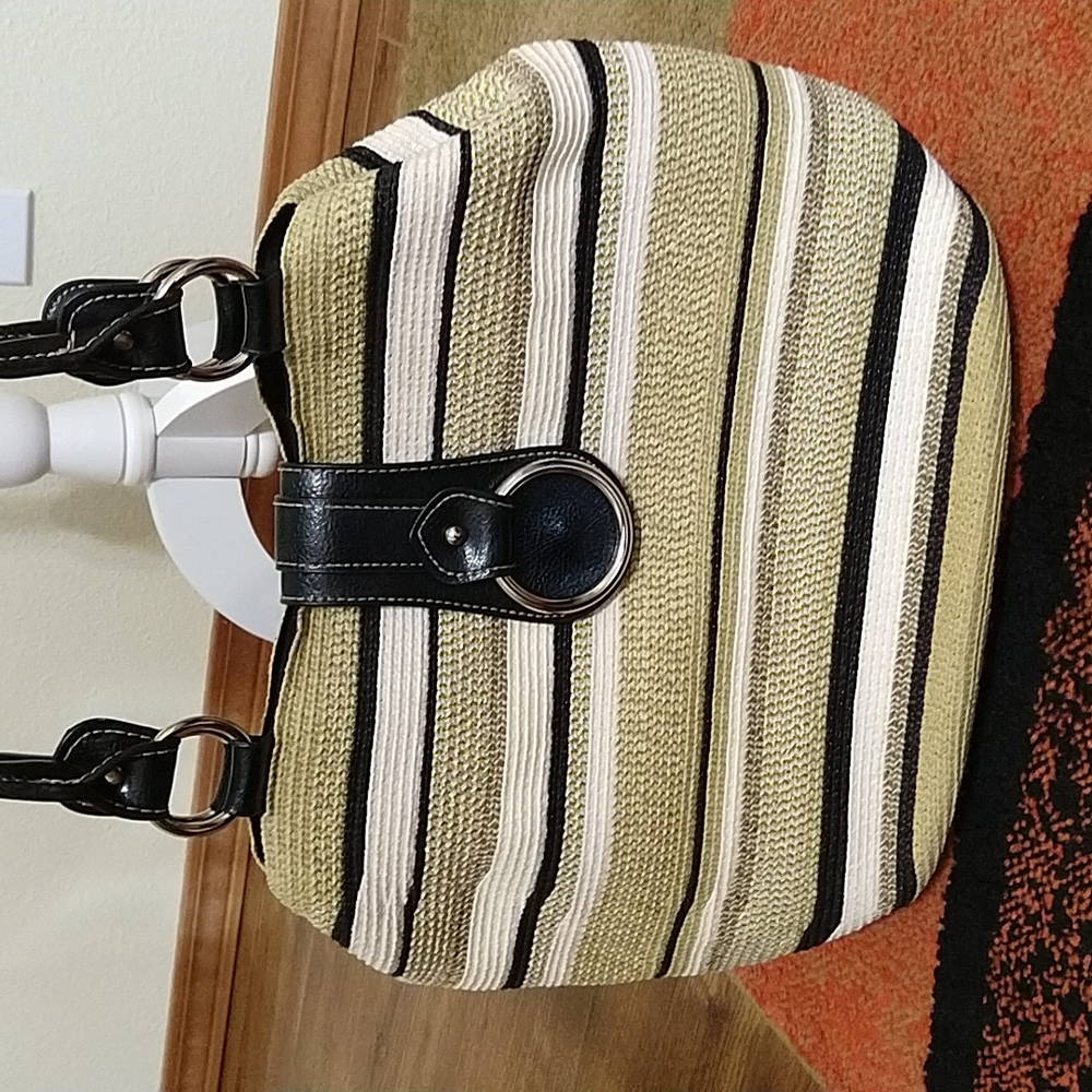 Relic Summer Shoulder Bag - Picture 8 of 11